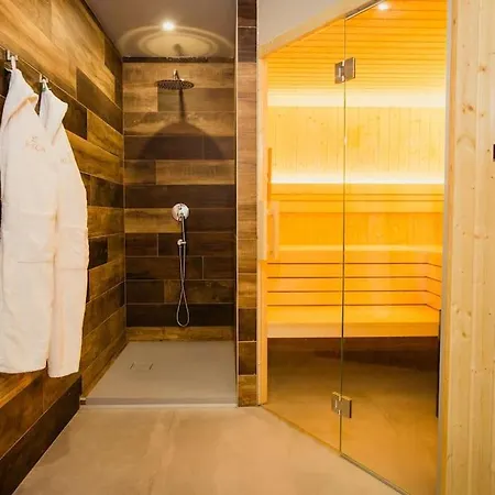 Besca With Heated Infinity Pool Villa