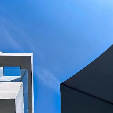 Besca With Heated Infinity Pool Villa