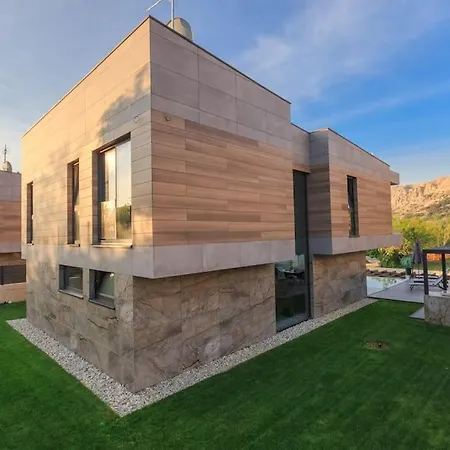 Vila Besca With Heated Infinity Pool