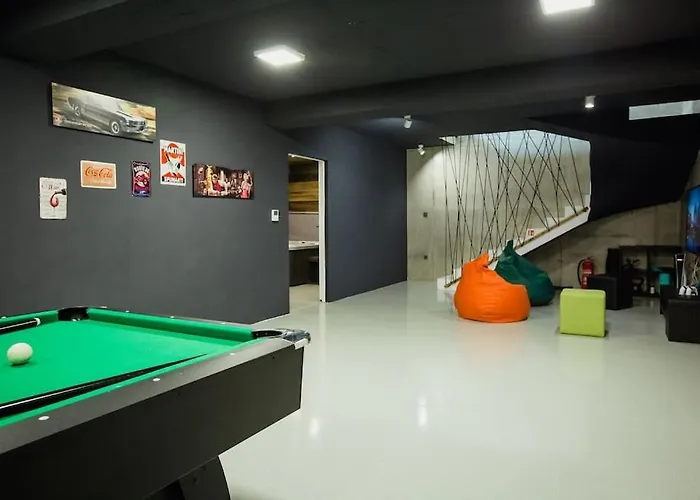 Besca With Heated Infinity Pool Villa *