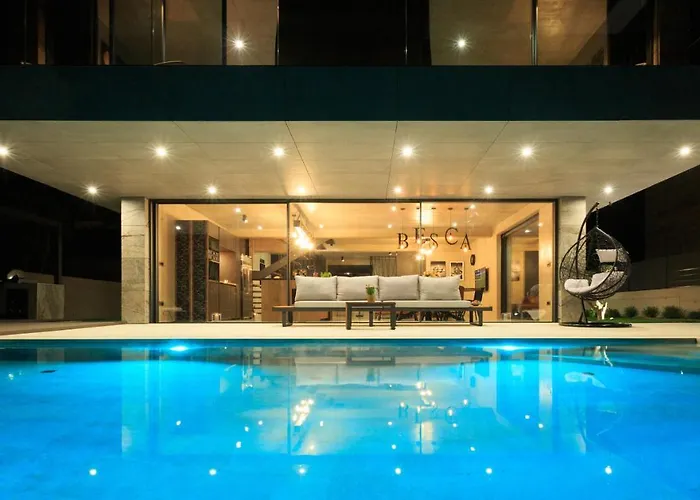 Villa Besca With Heated Infinity Pool