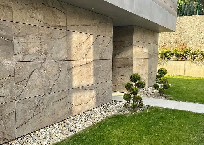 Besca With Heated Infinity Pool Villa *